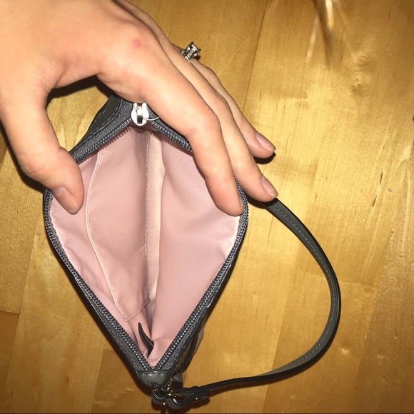 Coach wristlet - Picture 4 of 4